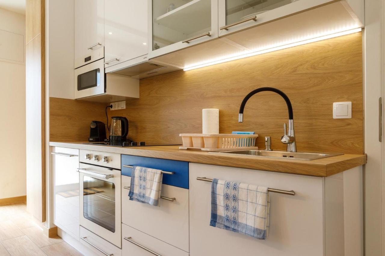 La Bella Centrum Kek Zoeld Apartmán *